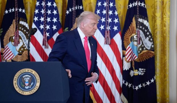 Donald Trump vrea ca persoanelor supraponderale să li se refuze viza de imigrant. Cum justifică noile condiții