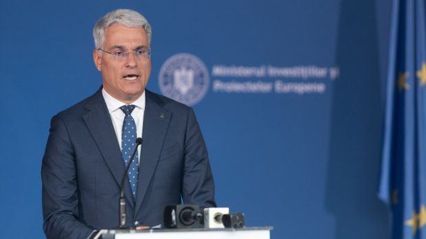 Comisia Europeană va da verdictul la jalonul cu pensiile magistraților abia în februarie, spune Dragoș Pîslaru. Ce se întâmplă cu cele 231 de milioane de euro