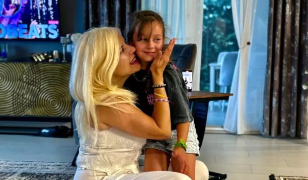 Imagine Stire Imagini cu Elena Udrea și fiica ei în vacanță. Ce destinație din Italia au ales: „Dorința mea cea mai mare a fost ascultată și împlinită de Dumnezeu” | 2review.ro