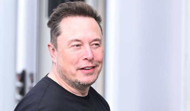 Șeful Tesla va deveni trilionar: americanii își pierd mințile după ce au aflat cât câștigă Elon Musk într-un an