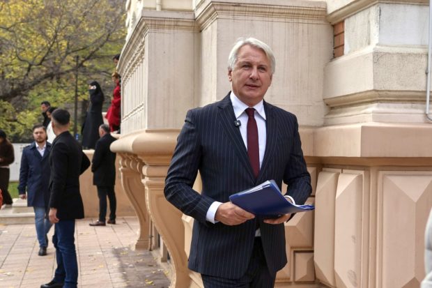Eugen Teodorovici se retrage din cursa pentru Primăria București în favoarea lui Daniel Băluţă, cu 4 zile înaintea alegerilor
