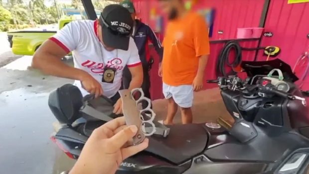 Bărbatul căutat prin Interpol a fost dat de gol de zgomotul motocicletei