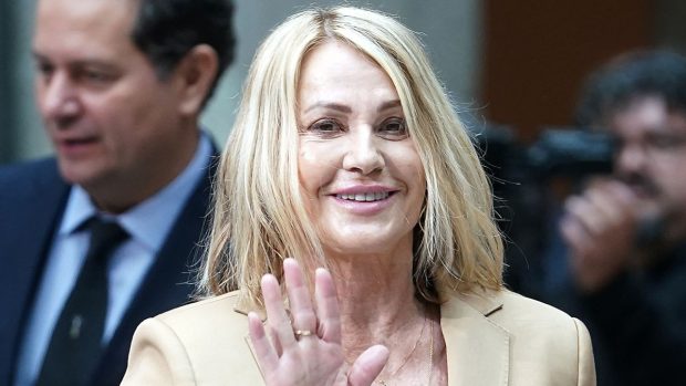 Nadia Comăneci a împlinit 64 de ani și a cântat „Trandafir de la Moldova” pe Instagram