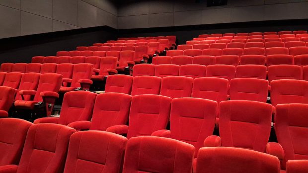 Un cinematograf celebru din Paris se închide temporar după ce spectatorii au fost mușcați de ploșnițe