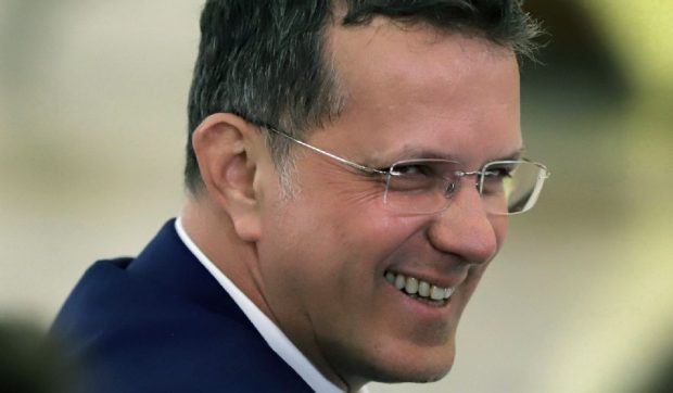 Senator PSD, după demisia ministrului Apărării: „Domnul Moșteanu a probat că este un impostor. A comis o infracțiune”