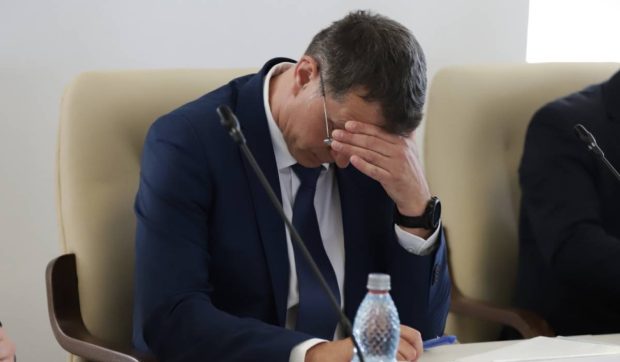 Un alt CV fals completat de Ionuț Moșteanu. Ce studii a trecut la înscrierea în USR