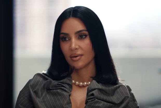 Imagine Stire Kim Kardashian dezvăluie dacă a devenit sau nu avocat. Vedeta studiază Dreptul din 2019 | 2review.ro