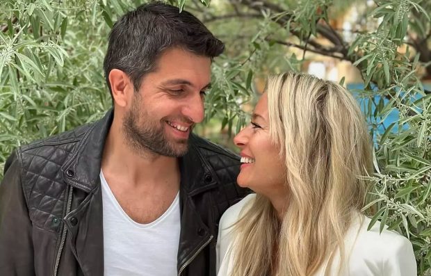 Imagine Stire Lecția de viață pe care Laura Cosoi o oferă celor patru fete ale sale. „Oare mama și tata o să se despartă?” | 2review.ro