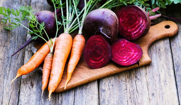 Cele mai sănătoase cinci legume rădăcinoase pe care le poți mânca iarna: sunt bogate în fibre, vitamine și antioxidanți