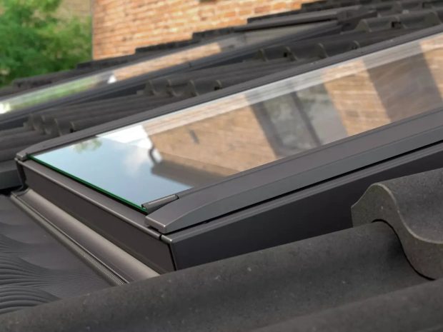 De ce merită să alegi o fereastră de mansardă VELUX GBL atunci când acoperișul are o pantă între 10 și 20 de grade