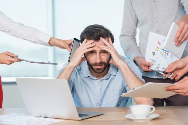 Te simți obosit la 40 de ani? Află dacă este stresul sau un semn timpuriu al unei afecțiuni neurologice