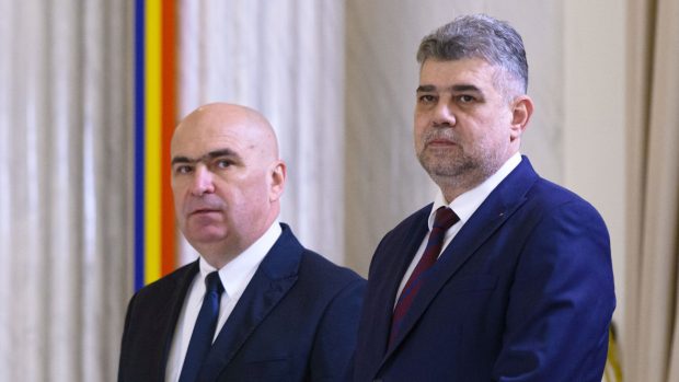 Marcel Ciolacu îl atacă pe Ilie Bolojan: „Tot ce ai făcut este grosolan şi crud: ai sacrificat oameni, ai manipulat cifre şi ai pus economia pe brânci”