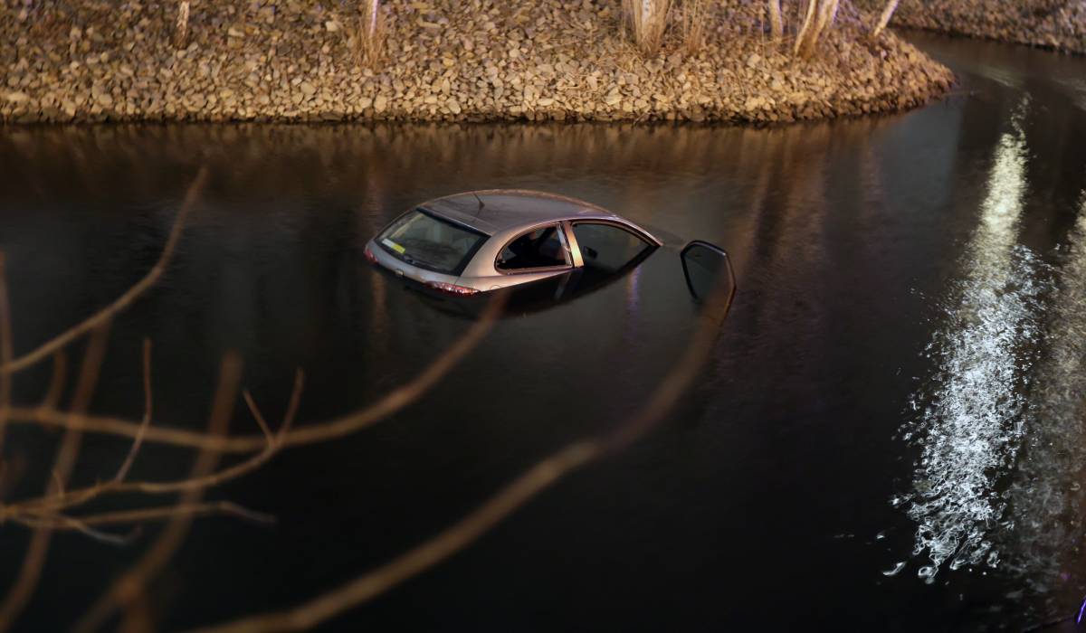 Șase morți în mașina condusă de un român și urmărită de poliție, pe o șosea din Bulgaria. Autoturismul a plonjat într-un lac