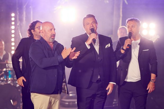 Imagine Stire MasterChef, 17 noiembrie 2025. Ediție specială la 30 de ani de Pro TV: „Gătiți pentru vedete, oameni care au construit un simbol” | 2review.ro