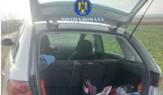 Bărbat prins în Cluj în timp ce transporta șapte kilograme de mercur. Cu ce sumă încerca să vândă substanța toxică