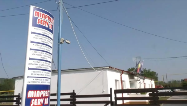 Un angajat al Minprest Rovinari a izbucnit în lacrimi pentru că rămâne fără loc de muncă la 58 de ani