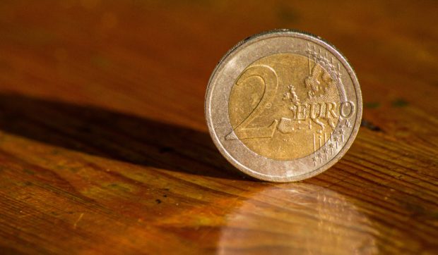 Moneda de 2 euro care are o eroare de fabricație și se vinde cu 19.000 de euro