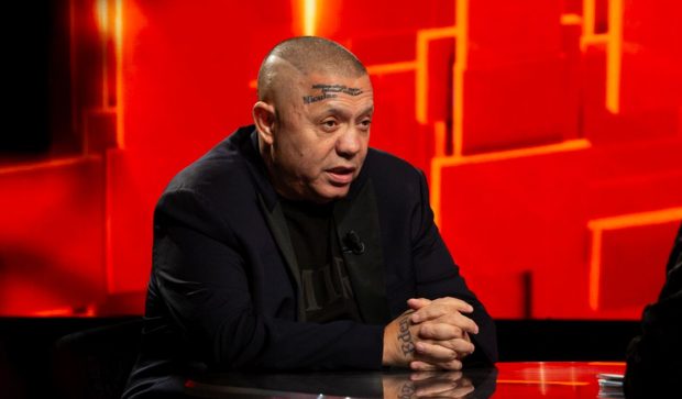 Imagine Stire Care este cea mai mare sumă de bani cash pe care Nicolae Guță a ținut-o în mână: „Așa a vrut Domnul” | 2review.ro