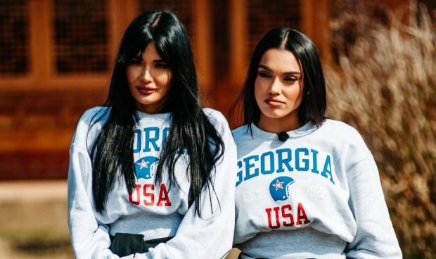 Câți bani ar fi primit Karmen și Olga Barcari pentru participarea la Asia Express 2025. Au fost eliminate înainte de finala de la Antena 1