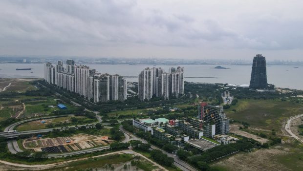 Orașul fantomă cu zgârie-nori și restaurante pustii: a fost construit cu 100 de miliarde de dolari, special pentru milionarii chinezi