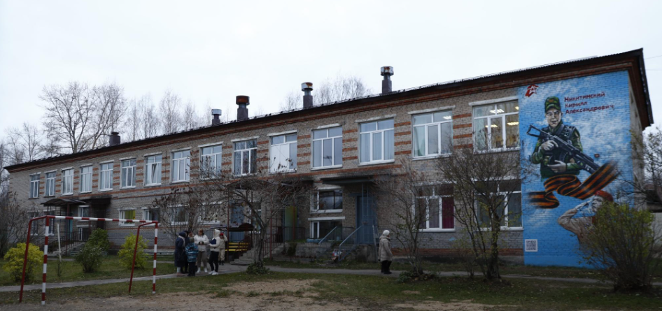 Cum au ajuns mii de orfani ru&#537;i s&#259; lupte &icirc;n Ucraina: &bdquo;Sunt num&#259;rul 1.155 pe lista de a&#537;teptare pentru un apartament, dac&#259; m&#259; &icirc;nscriu &icirc;n armat&#259;, voi fi primul!&rdquo;