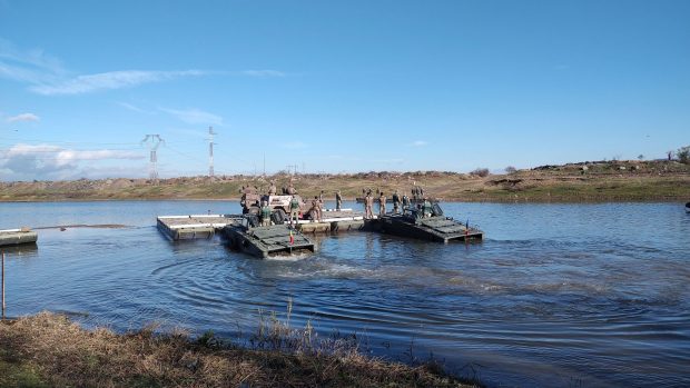 Cât de repede traversează un râu forțele NATO. Exercițiu cu mii de soldați în România: „Rezultă un eșec dacă lipsește ceva. Au aflat-o rușii în 2022”