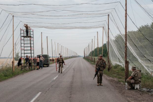 Francezii trimit plase de pescuit vechi în Ucraina pentru protecție împotriva dronelor: „Sunt folosite pe drumuri, poduri, la intrările în spitale”