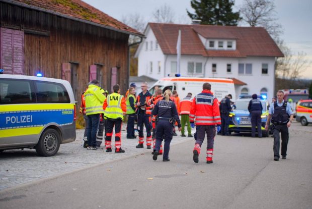 Un șofer de 94 de ani pe contrasens pe autostradă a intrat cu 100 km/h în mașina de poliție, în Germania