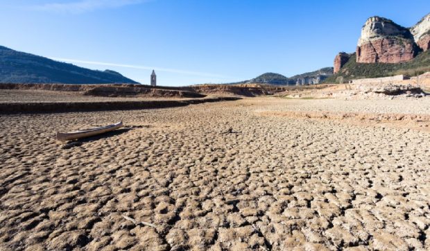 România, printre cele mai afectate țări din Europa de schimbările climatice: rezervele de apă au început să sece
