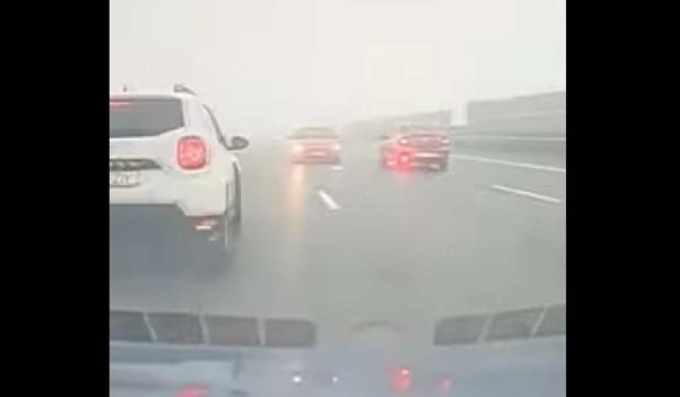 Șofer filmat pe contrasens pe A3 București -Ploiești: accident evitat în ultimul moment | VIDEO