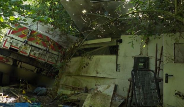 Un șofer român și-a abandonat camionul un an în grădina unui neamț, unde a ajuns din greșeală