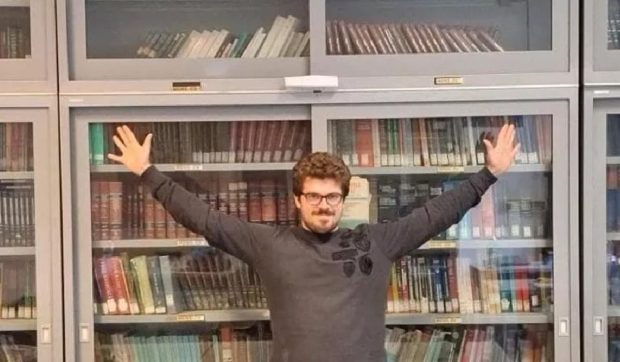Un student face naveta 400 de kilometri pe zi, pentru că nu-și permite chiria: „Mă trezesc la 3 dimineața ca să ajung la cursuri”