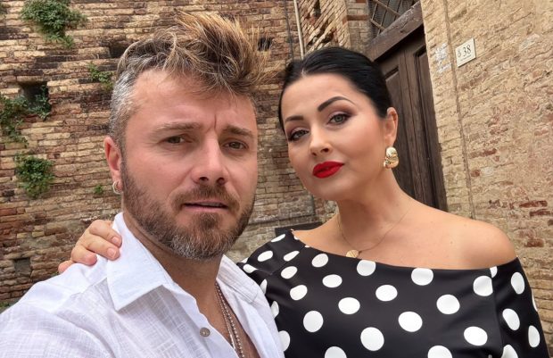 Imagine Stire Ce au făcut Gabriela Cristea și Tavi Clonda după ce au ratat vacanța la Roma. „Am făcut doi pași în spate, pentru că este 7000 de euro” | 2review.ro