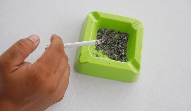 Amendă de o mie de dolari dacă îți aprinzi țigara în acest oraș