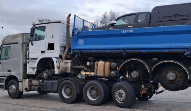 Cât de departe a ajuns șoferul acestui camion, care a plecat din Suedia și își dorea să meargă tocmai în Iordania
