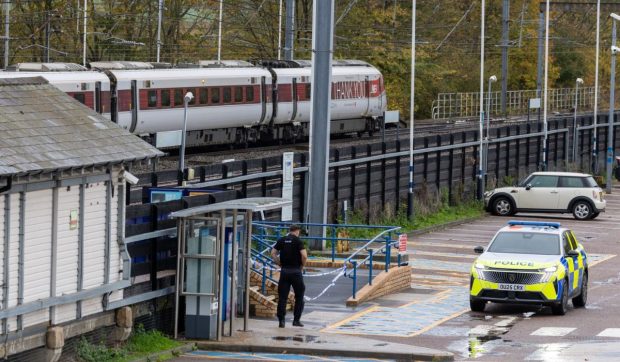 „Eroul din tren”: cum un angajat și conductorul au împiedicat o tragedie majoră în Anglia