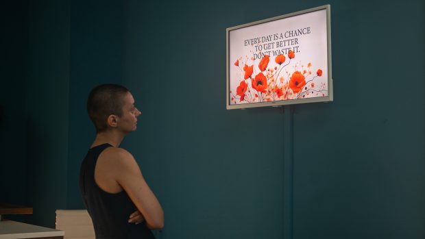 „Interior zero”, filmul care prezintă realitatea femeilor de azi. Valentina Zaharia, actriță principală: „Ar trebui să ne felicităm pentru când rămânem integre și ne păstrăm speranța”
