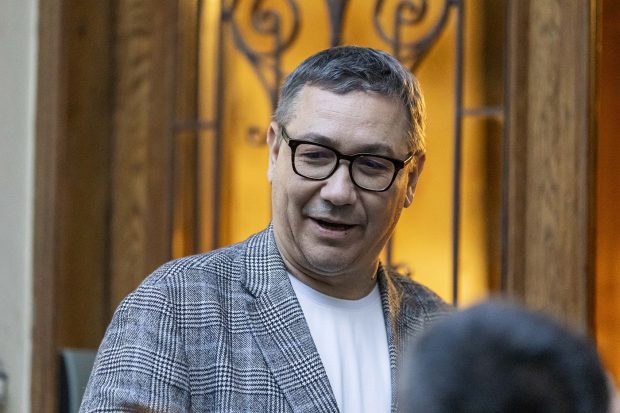 Victor Ponta a primit în instanță, ca despăgubiri, o sumă de zece ori mai mică decât cerea pentru achitarea din Dosarul Turceni-Rovinari. Cu cine va „împărți” banii fostul premier