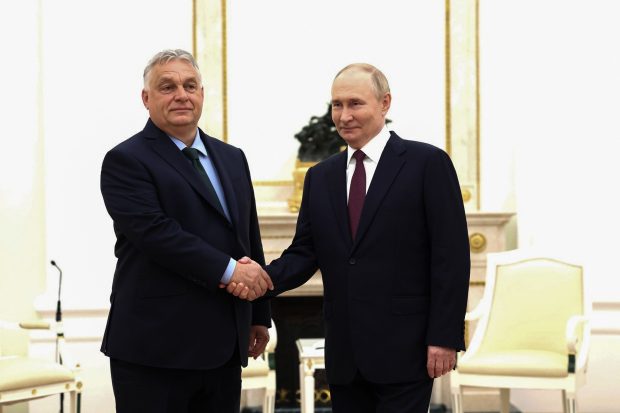 Cum îl acoperă Viktor Orban pe Vladimir Putin: „Teama de un atac rusesc este ridicolă. UE este mai puternică decât Rusia”