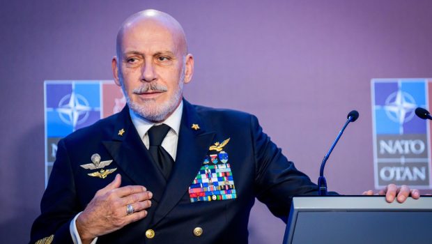 Șeful Comitetului Militar al NATO sugerează posibilitatea lansării unor lovituri preventive împotriva Rusiei. Reacția Moscovei