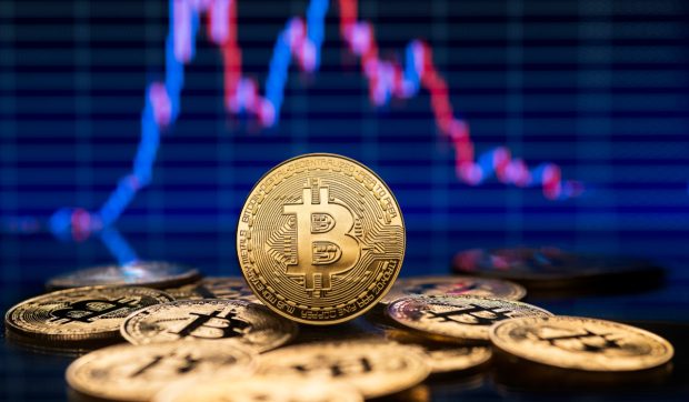 Bitcoin și Ethereum, în cădere liberă: avertismentul Chinei pune presiune pe criptomonede