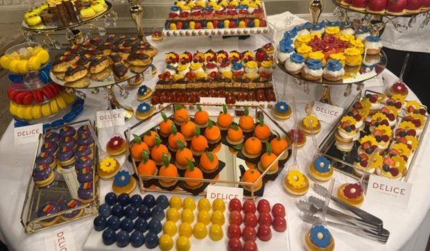 Candy-bar tricolor la recepția de 1 Decembrie, oferită de Nicușor Dan la Cotroceni. Ce alte preparate s-au servit