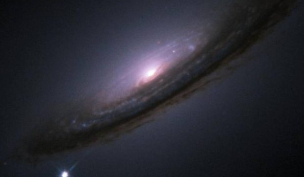 Energia întunecată se schimbă și ar putea duce la sfârșitul Universului printr-un „Big Crunch”, arată un nou studiu