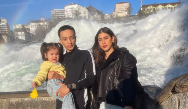 Un tânăr instalator a fost concediat și apoi dat afară din apartament, cu tot cu familie, de șeful lui, în Elveția