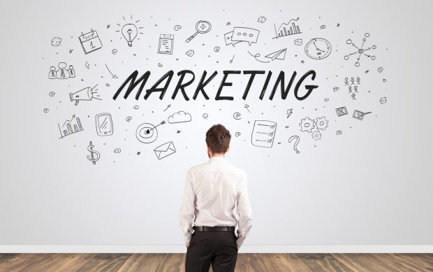 Evoluția salariilor în marketing în 2026: De la asistent la director, cât câștigă specialiștii din domeniu