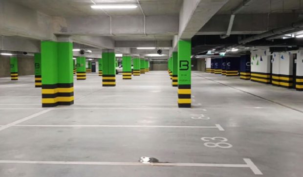 Șoferii nu vor să își lase mașinile într-o parcare nou-nouță, cu 262 de locuri, care a costat aproape 16.000.000 de euro, în Polonia