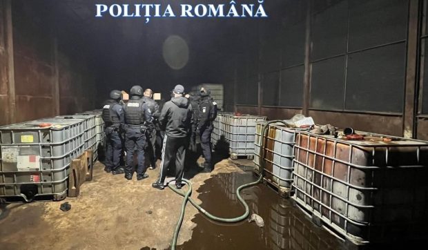Hoți prinși după ce au furat 73 de tone de ţiţei direct din magistrala orașului Băbeni, în Vâlcea