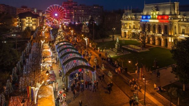 Cât costă o gogoașă în Iași, la Târgul de Crăciun. Prețuri ca în București