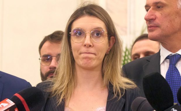Replica Dianei Buzoianu, după ce ESZ Prahova a dezvăluit în Libertatea că ministrul Mediului a cerut să se dea apă menajeră oamenilor, iar DSP s-a opus