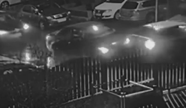 În drum spre Poliție după un accident ușor, un șofer din București a intrat în aceeași mașină pe care o lovise prima oară și apoi a fugit